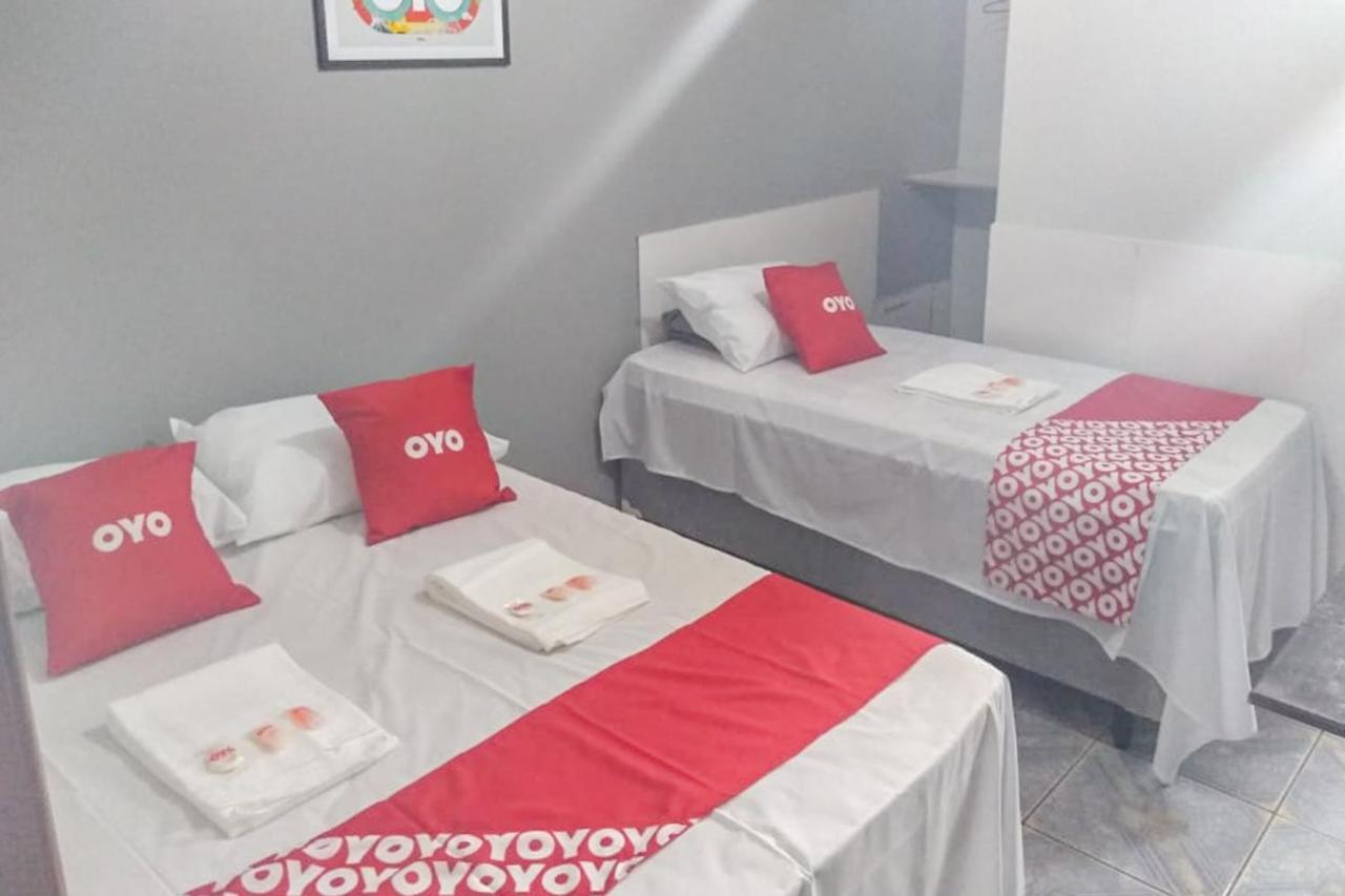Oyo Hotel Esplanada, Brasilia Bagian luar foto