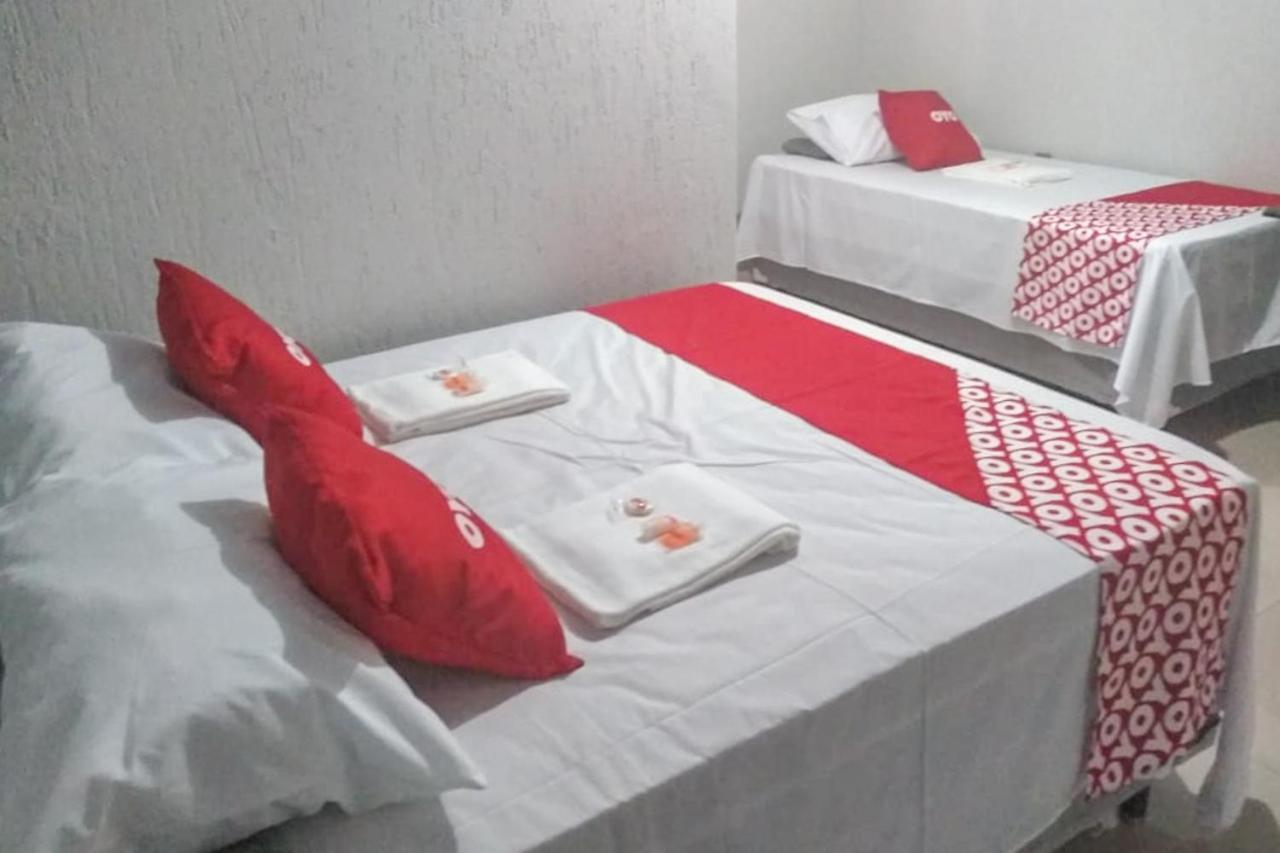 Oyo Hotel Esplanada, Brasilia Bagian luar foto