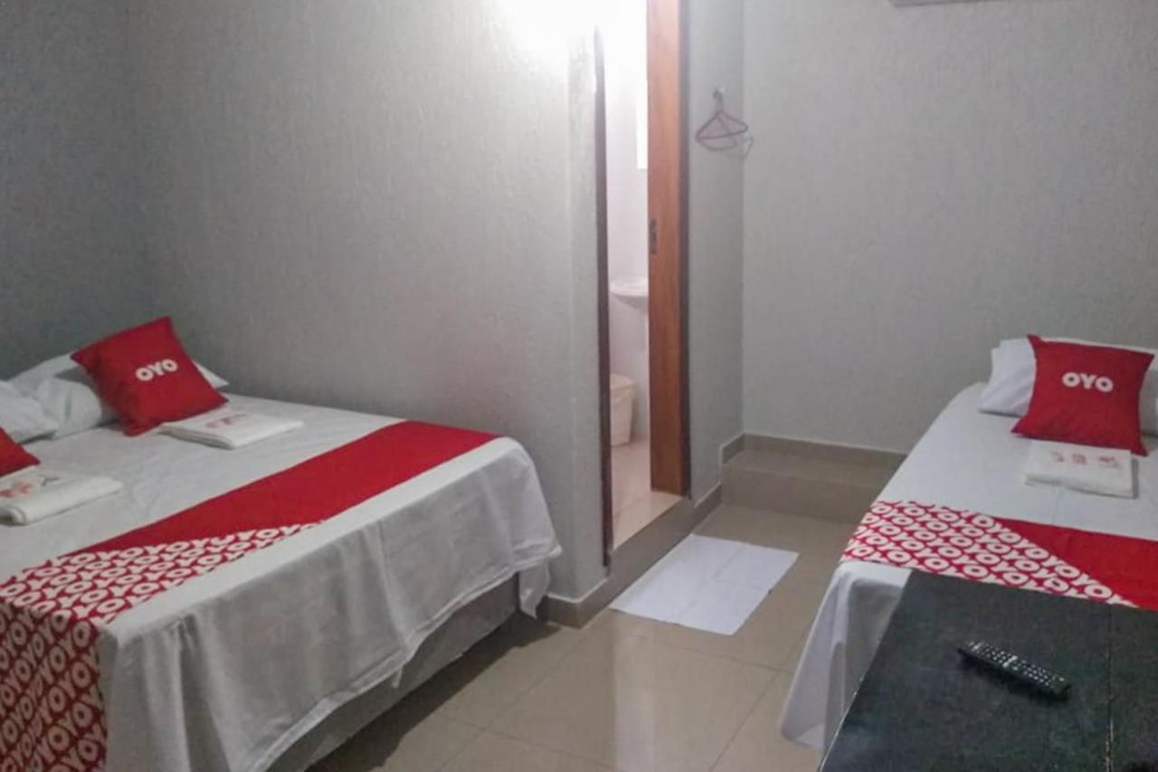 Oyo Hotel Esplanada, Brasilia Bagian luar foto