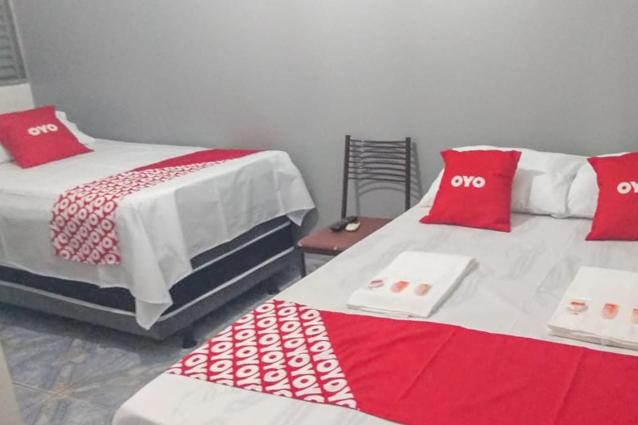 Oyo Hotel Esplanada, Brasilia Bagian luar foto