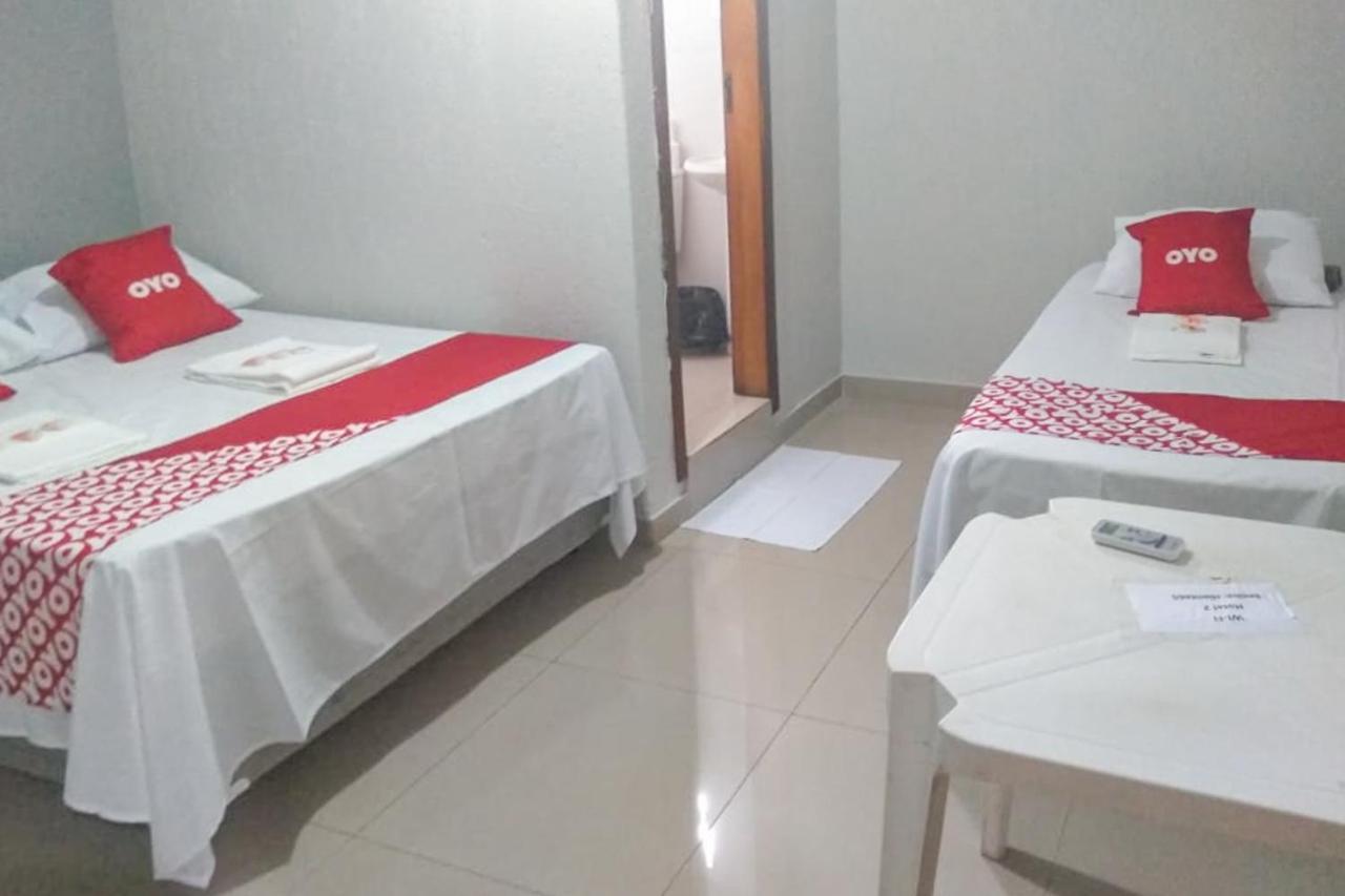 Oyo Hotel Esplanada, Brasilia Bagian luar foto